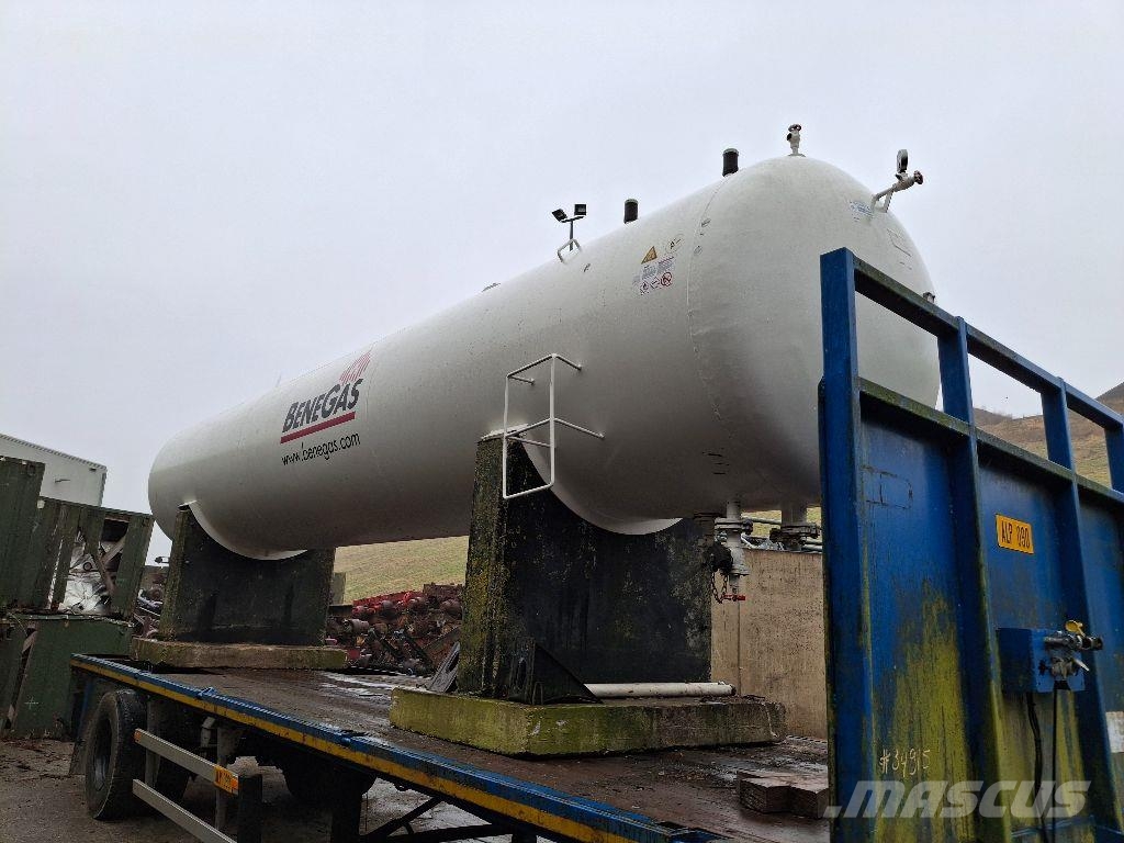 LPG / GAS 15.120 LITER Fuel and additive tanks