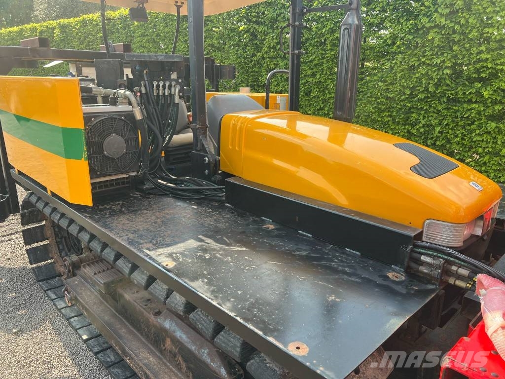 New Holland TJ100A lastractor Otras-construcciones de carreteras