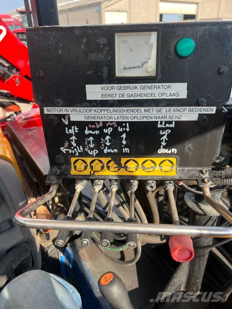 New Holland TJ100A lastractor Otras-construcciones de carreteras