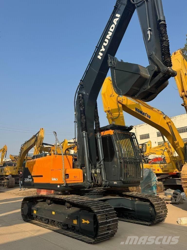 Hyundai HX220HD Vidēja lieluma ekskavatori 7 t - 12 t