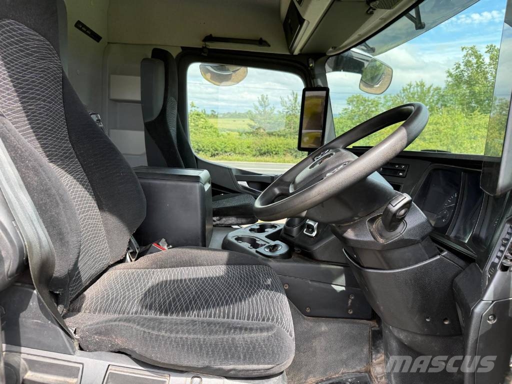 Mercedes-Benz Arocs 963-8-G Tipper Bañeras basculantes usadas