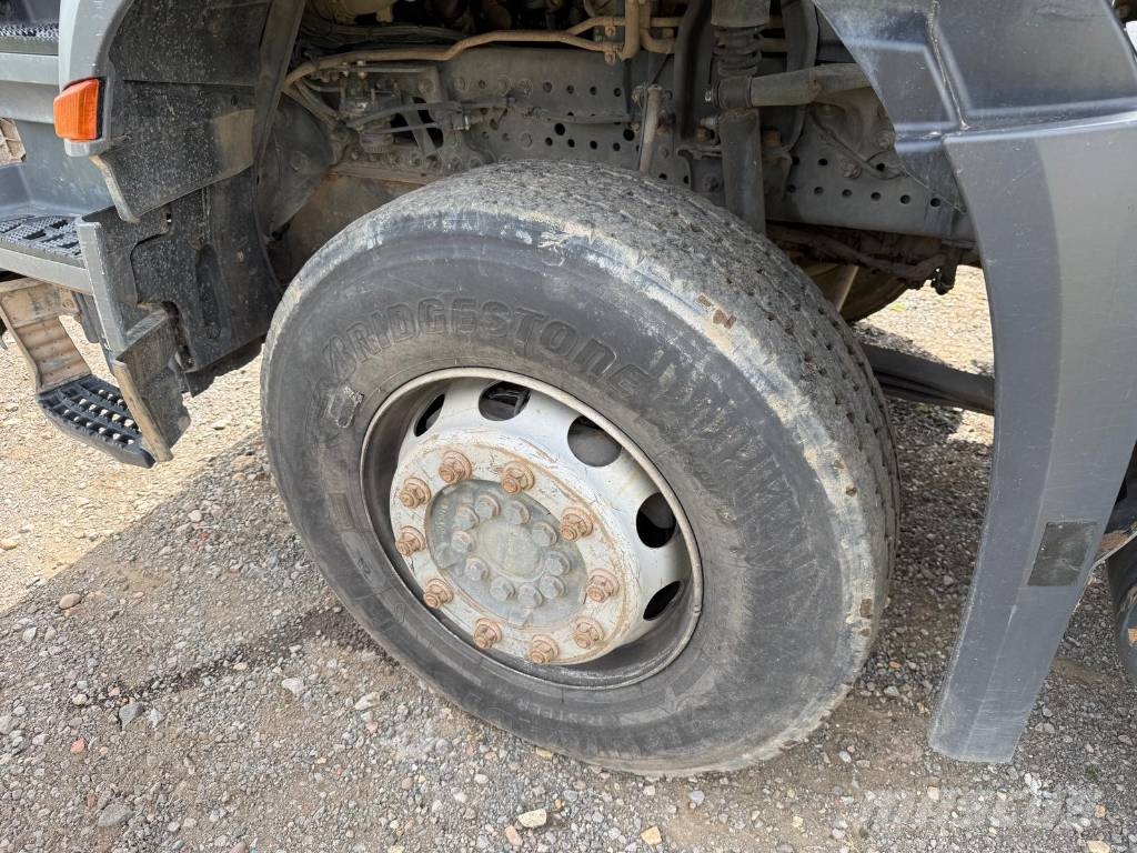 Mercedes-Benz Arocs 963-8-G Tipper Bañeras basculantes usadas
