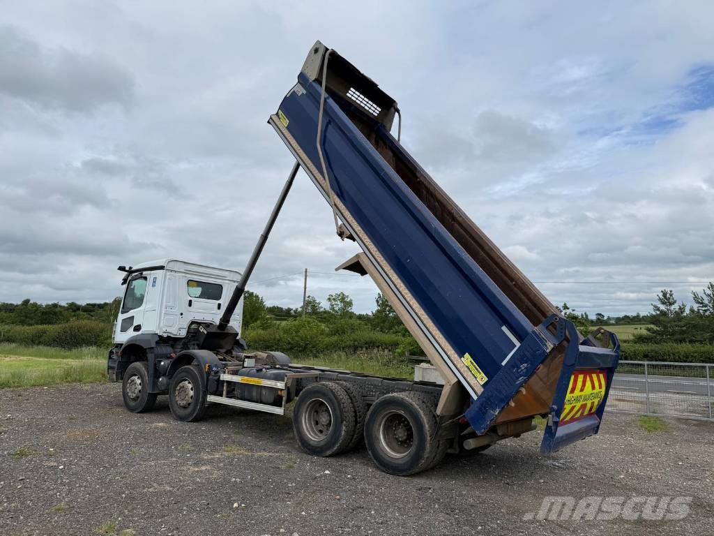 Mercedes-Benz Arocs 963-8-G Tipper Bañeras basculantes usadas