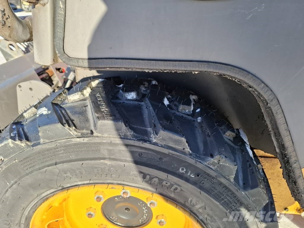 Volvo MC 70C T4 /Rasvari, Kauha, Lämmitin, uudet renkaat 滑移装载机