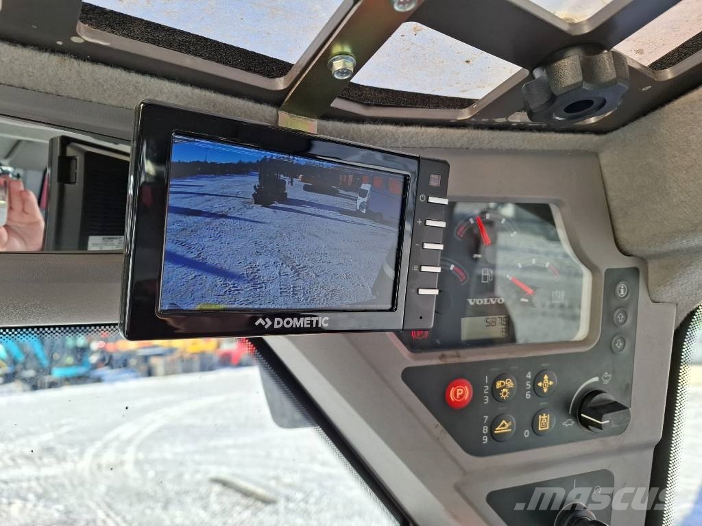 Volvo MC 70C T4 /Rasvari, Kauha, Lämmitin, uudet renkaat 滑移装载机
