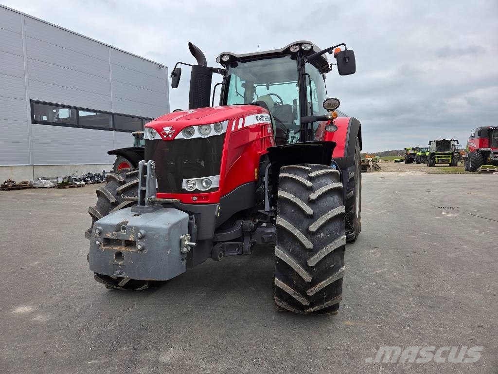 Massey Ferguson 8727 Трактори