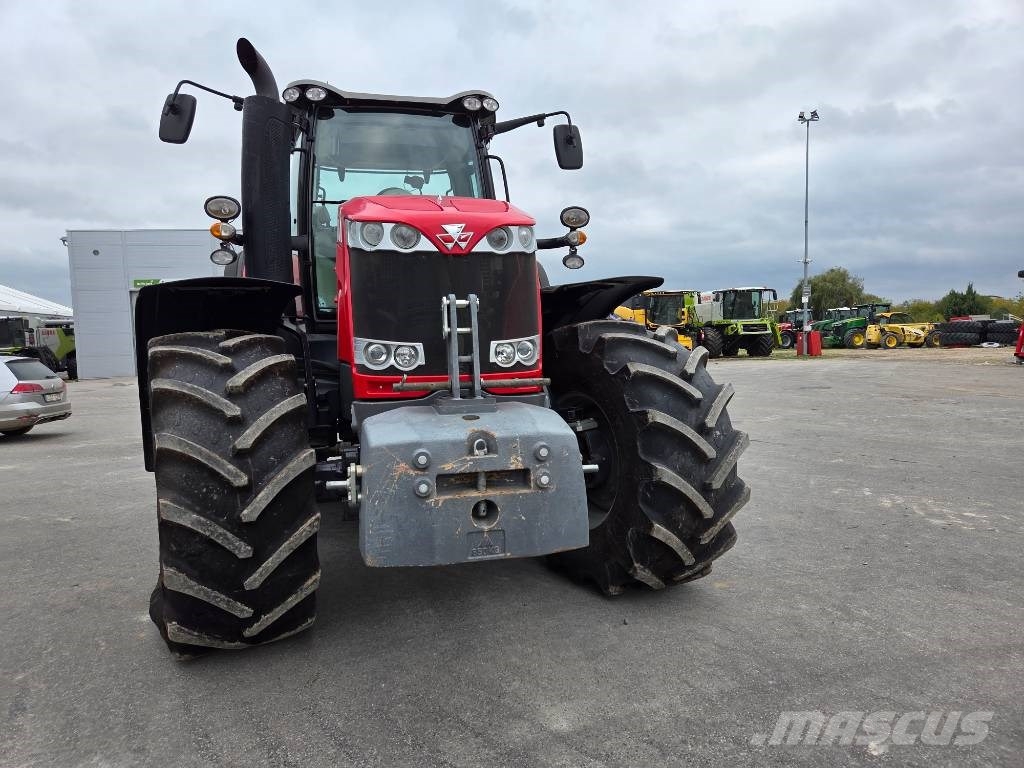 Massey Ferguson 8727 Трактори