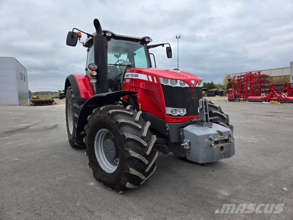 Massey Ferguson 8727 Трактори