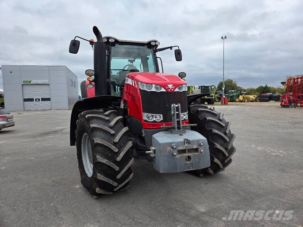 Massey Ferguson 8727 Трактори