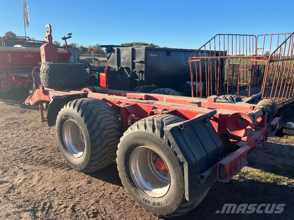 Bigab 15-19 lastväxlarvagn Anhänger mit Hakenlift