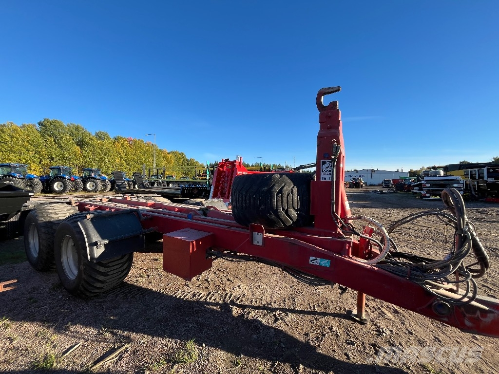 Bigab 15-19 lastväxlarvagn Anhänger mit Hakenlift