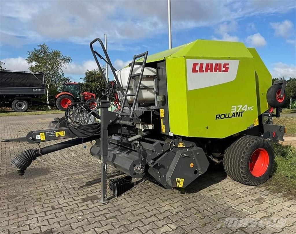 CLAAS Rollant 374 RC محزمات مستديرة