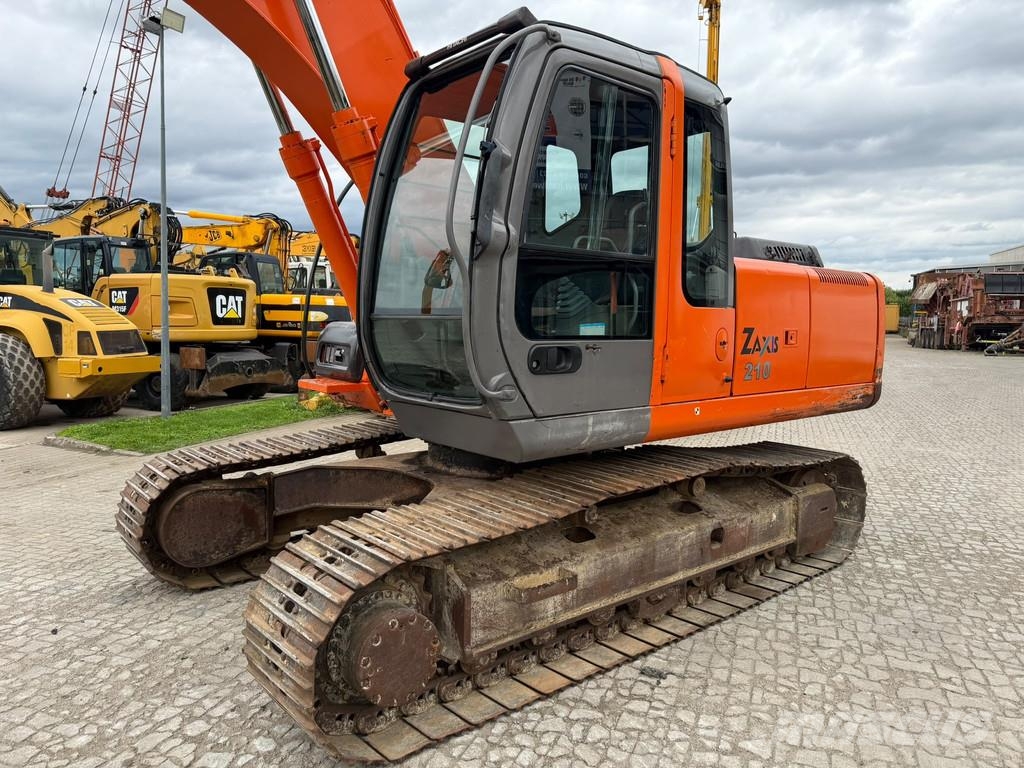 Hitachi ZX210 LC-1 . Telakaivukoneet