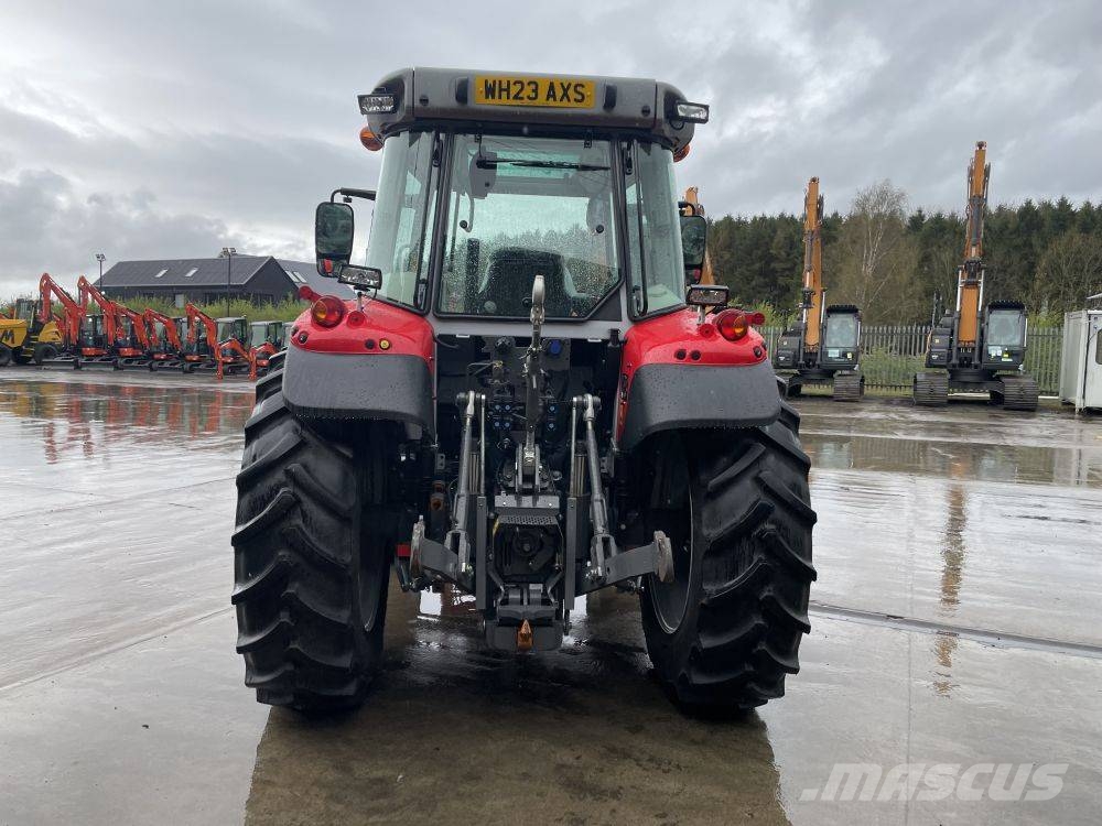 Massey Ferguson 5S.125 Traktoren