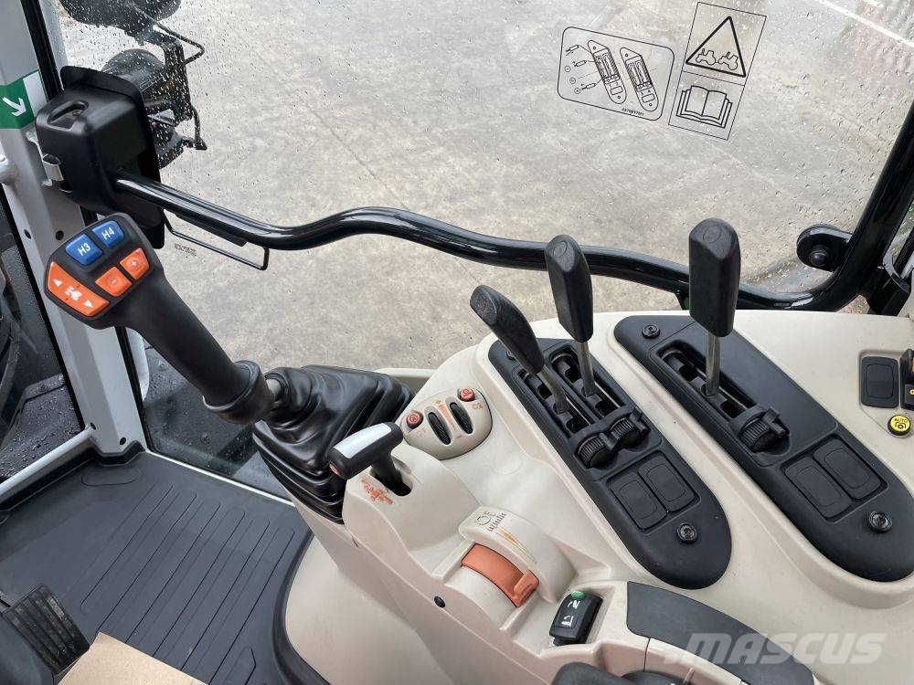 Massey Ferguson 5S.125 Traktoren