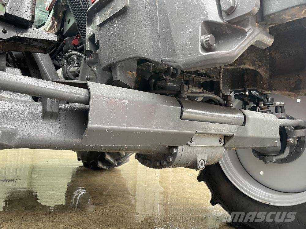 Massey Ferguson 5S.125 Traktoren