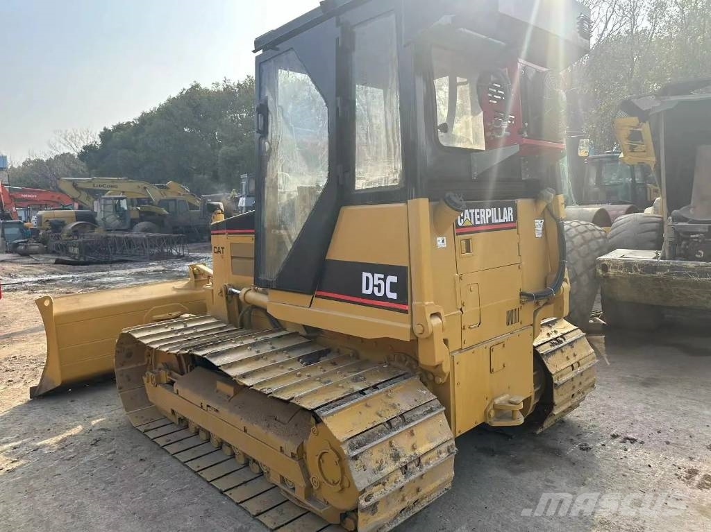 CAT D5C Crawler dozers