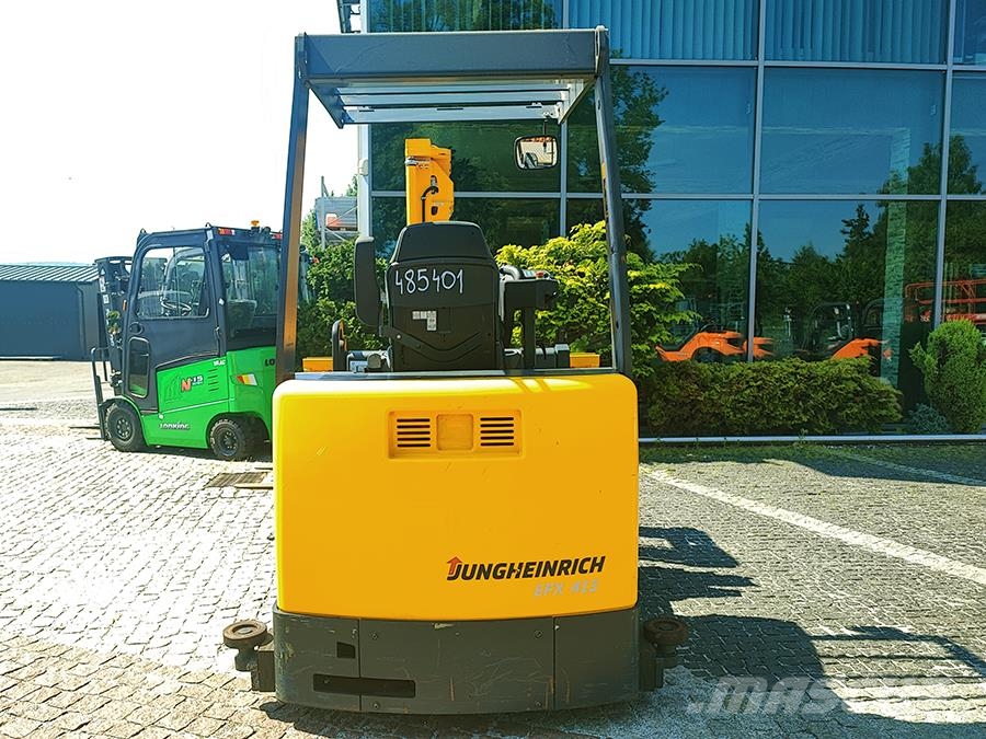 Jungheinrich EFX 413 Високоповдигачи за работа в тесни коридори