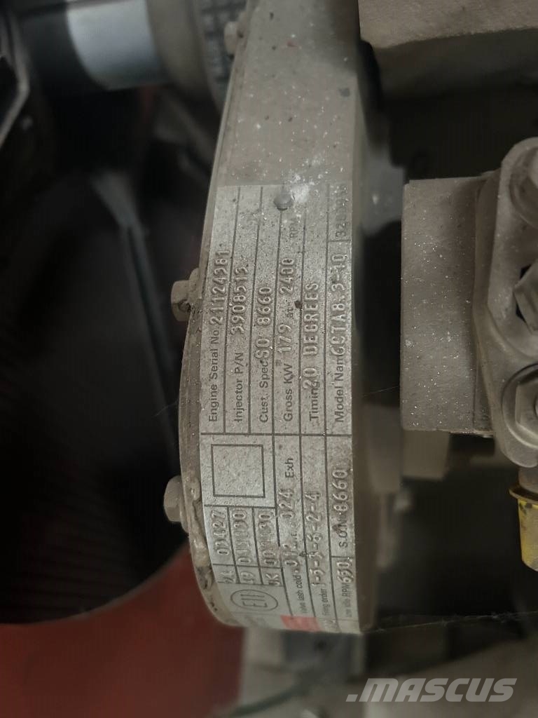 Cummins 6CTA8.3 Дизелови генератори
