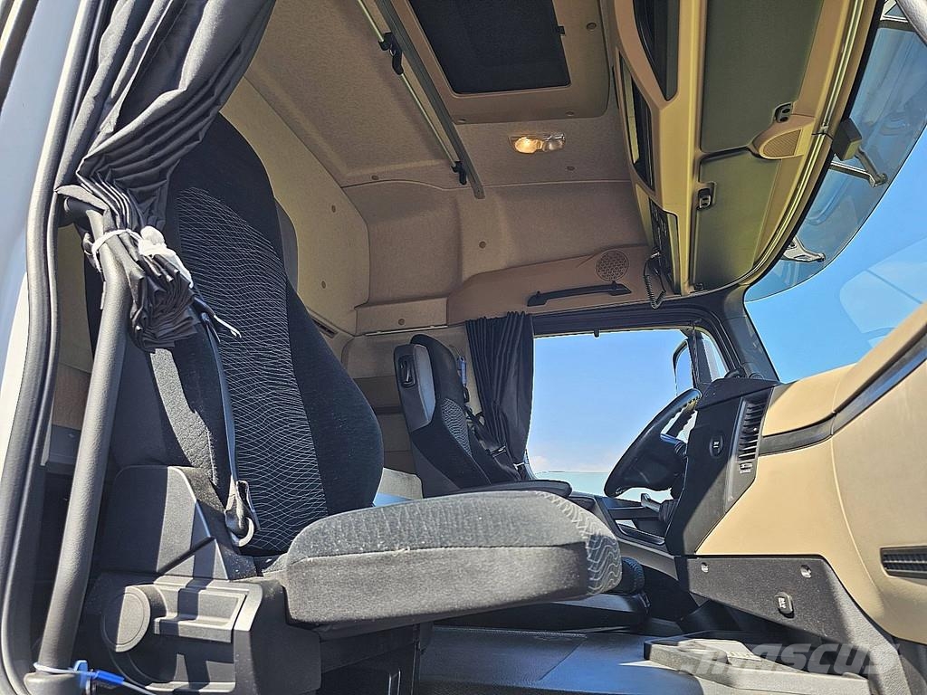 Mercedes-Benz ACTROS 1832 STR.SP. 230 NL-TRUCK Prime Movers