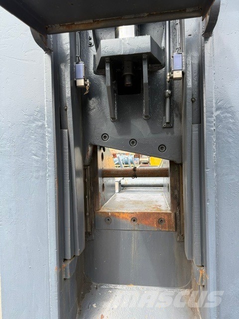 Lefort COREMA LEFORT CITY 80T Tin Baler SCRAB SHEAR Industrial balers