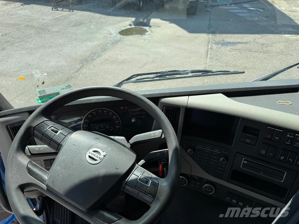 Volvo FM 460 8X2 EURO 6 + INOX TANK 21700 Liter شاحنات ذات صهاريج