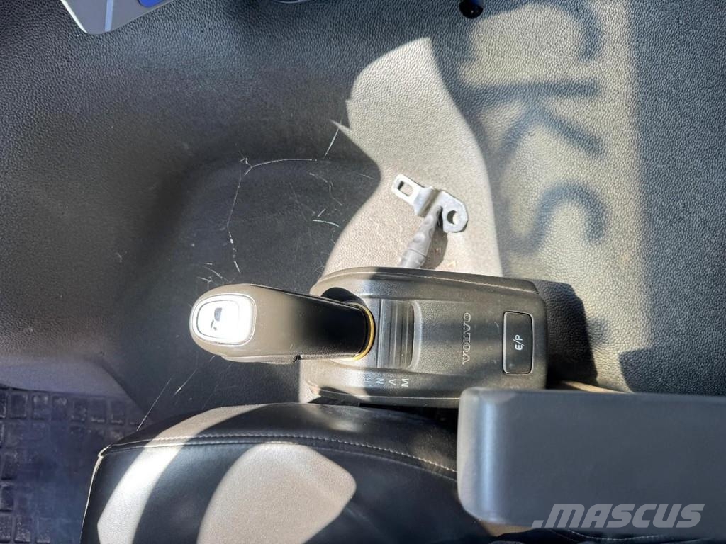 Volvo FM 460 8X2 EURO 6 + INOX TANK 21700 Liter شاحنات ذات صهاريج