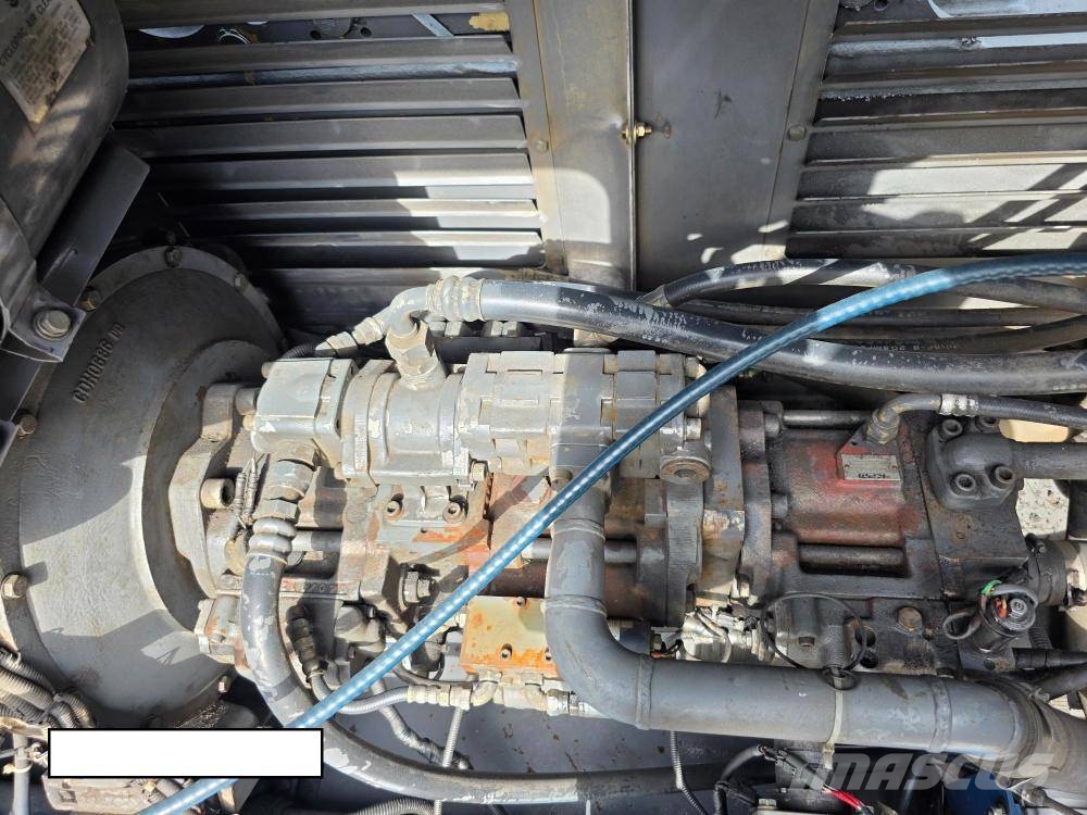 Sumitomo SCX900-2 رافعات مجنزرة