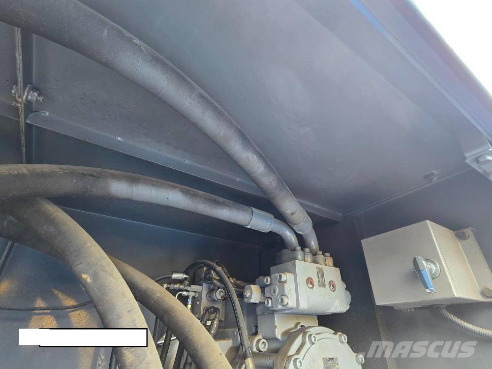 Sumitomo SCX900-2 رافعات مجنزرة