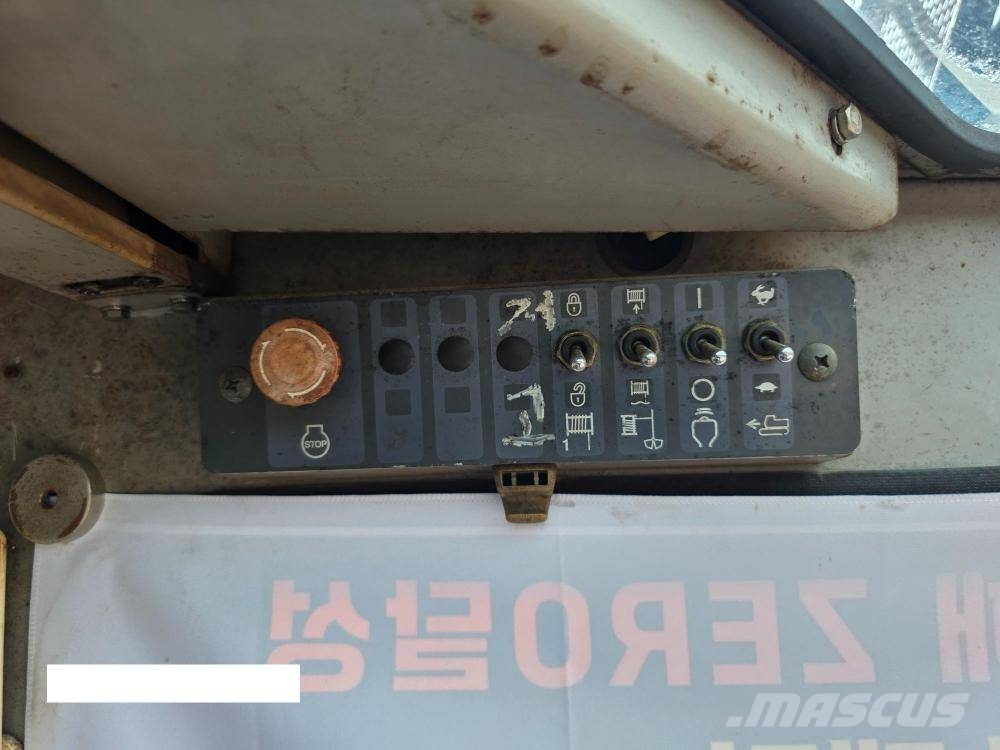 Sumitomo SCX900-2 رافعات مجنزرة