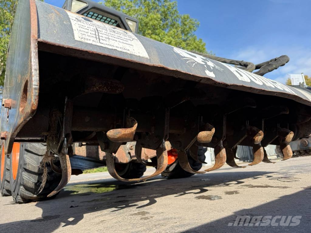 Bobcat S 160 //BJ. 2012 / 2088H/SW/Gabel/Böschungsmäher لوادر انزلاقية التوجيه