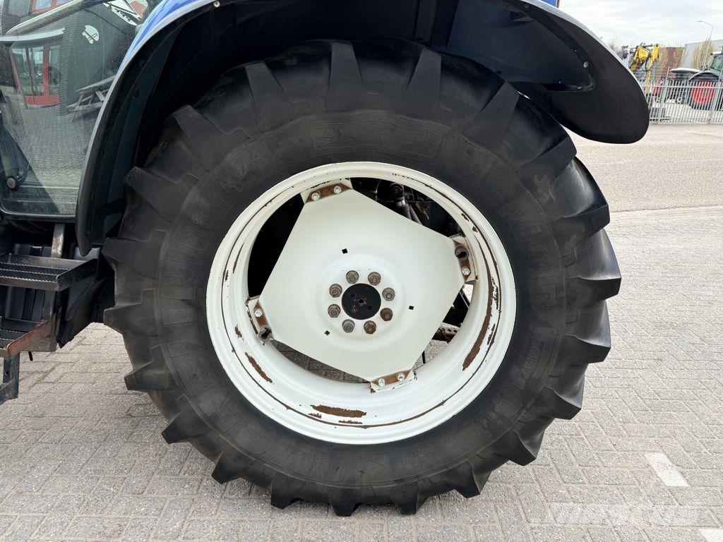 New Holland TS90 4WD Traktorer
