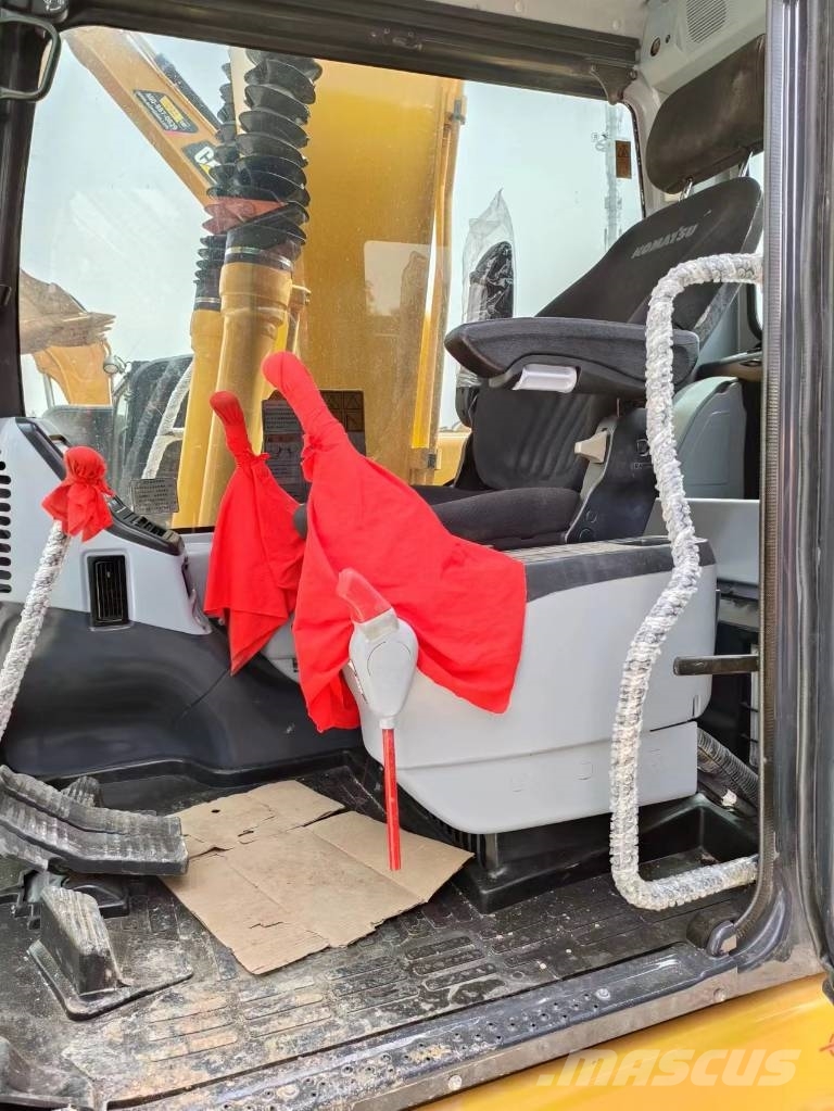 Komatsu PC 110 中型油圧ショベル 7t-12t(ユンボ・パワーショベル・バックホー)
