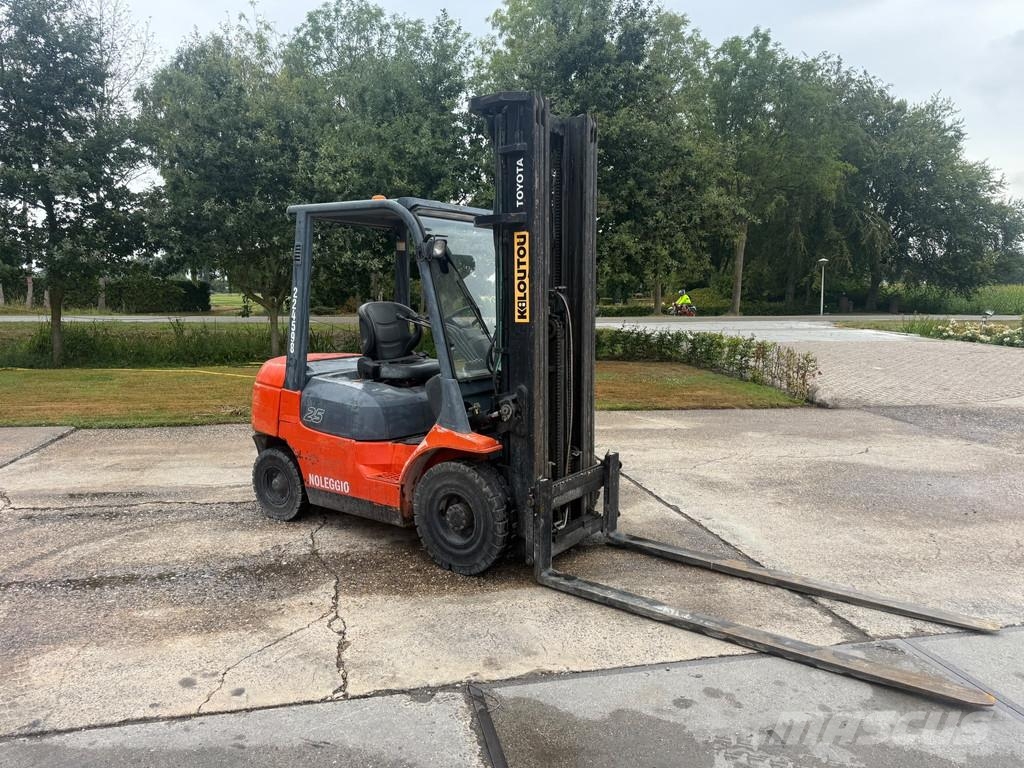 Toyota 7FD25 2500 KG heftruck Diesel Triplo mast Sideshif Πετρελαιοκίνητα Κλαρκ