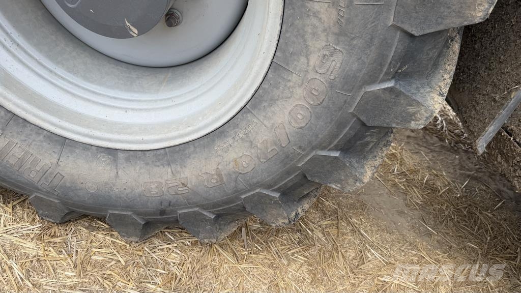 Massey Ferguson 8S.265 Трактори