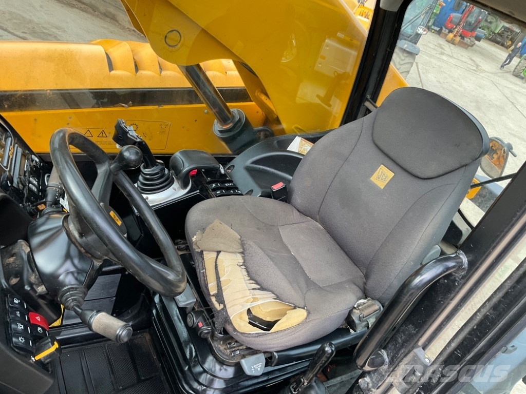 JCB 536-60 Agri Plus 농업용 텔레 핸들러
