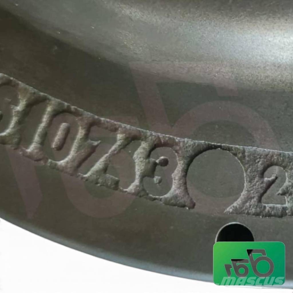 Massey Ferguson Clutch Housing / Gearbox Housing 3790240M2 3791550 Transmission