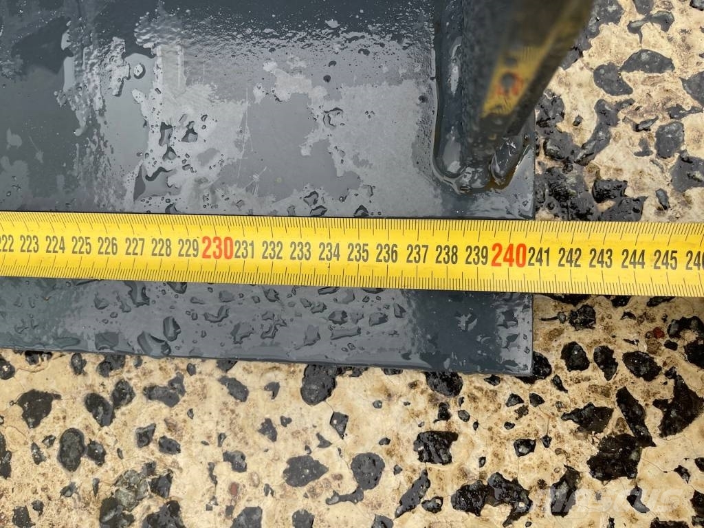 Saphir Loading bucket 240cm 2600ltr Volvo/Liebherr/JCB (L Skovle