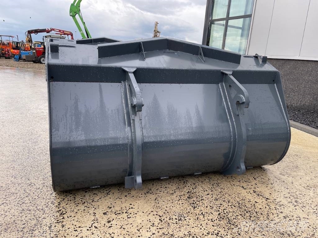 Saphir Loading bucket 240cm 2600ltr Volvo/Liebherr/JCB (L Skovle