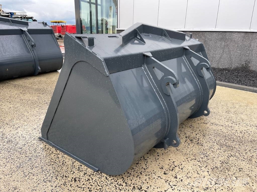 Saphir Loading bucket 240cm 2600ltr Volvo/Liebherr/JCB (L Skovle