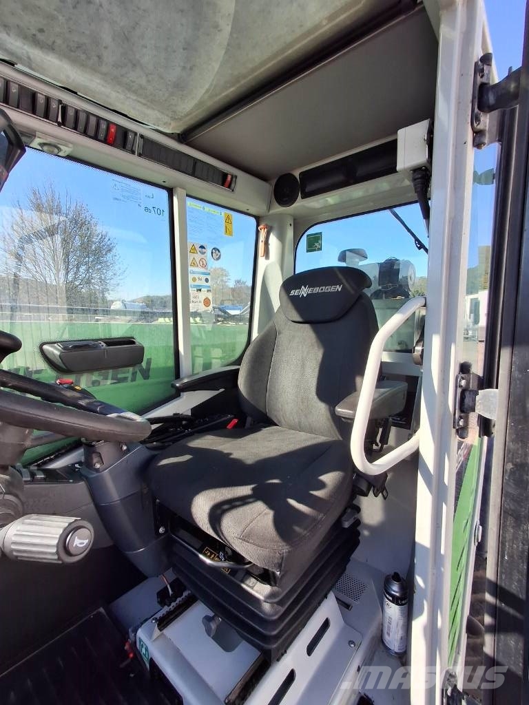 Sennebogen 355 E テレスコーピックハンドラー