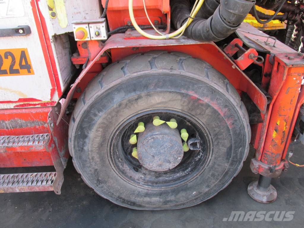 Sandvik DD 321 Plataformas horizontales de perforación