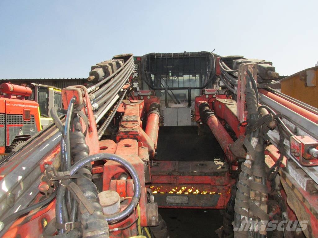 Sandvik DD 321 Plataformas horizontales de perforación