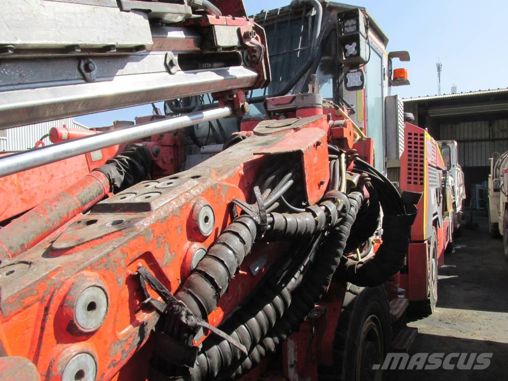 Sandvik DD 321 Plataformas horizontales de perforación