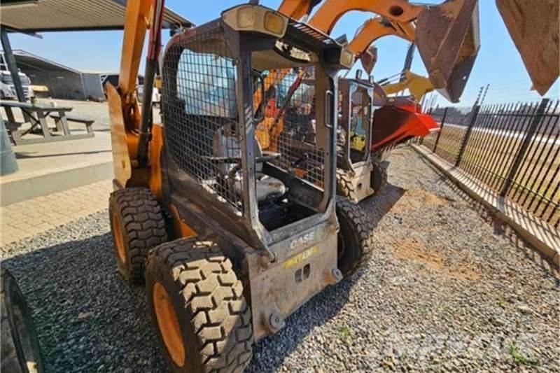 International SKIDSTEER SR175 기타 트럭