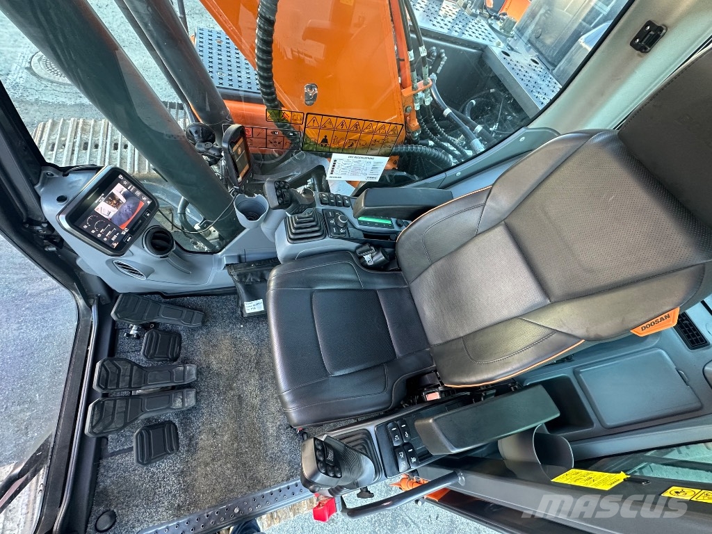 Develon DX 225 LC-7 Beltegraver