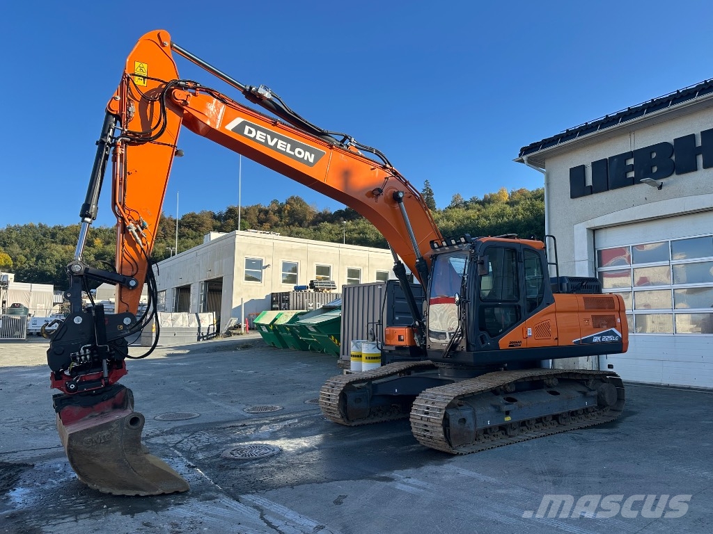 Develon DX 225 LC-7 Beltegraver