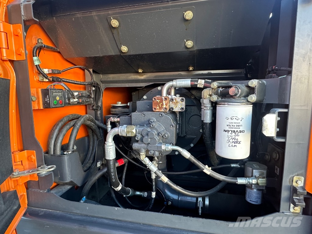 Develon DX 225 LC-7 Beltegraver