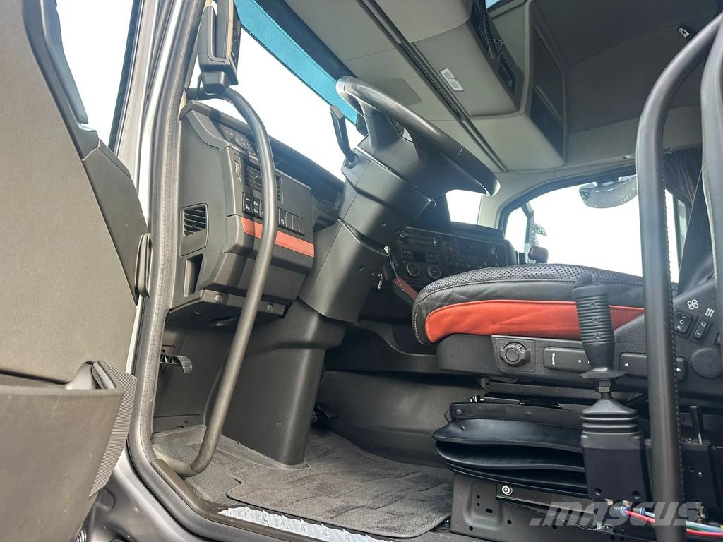 Volvo FH 16.750 6X2 VDL CONTAINER HAAKARMSYTEEM / ABROLL Camiones elevadores de gancho