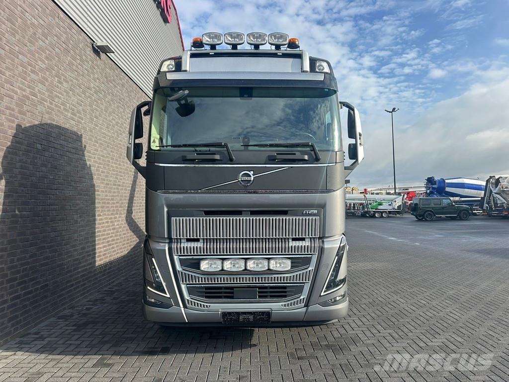 Volvo FH 16.750 6X2 VDL CONTAINER HAAKARMSYTEEM / ABROLL Camiones elevadores de gancho